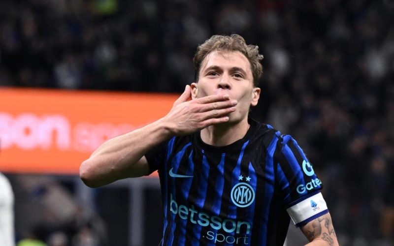 Barella, i fischi e quel quattro con la mano che vale più di mille parole